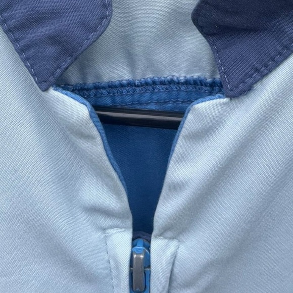 Disneyland tomorrow land cast shirt zip up  member S fit's like medium - Picture 3 of 8